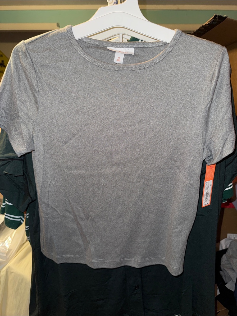 Colsie Gray Short Sleeve Metallic Tee